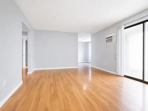 2400 Skyline Dr #1, Lowell, MA 01854