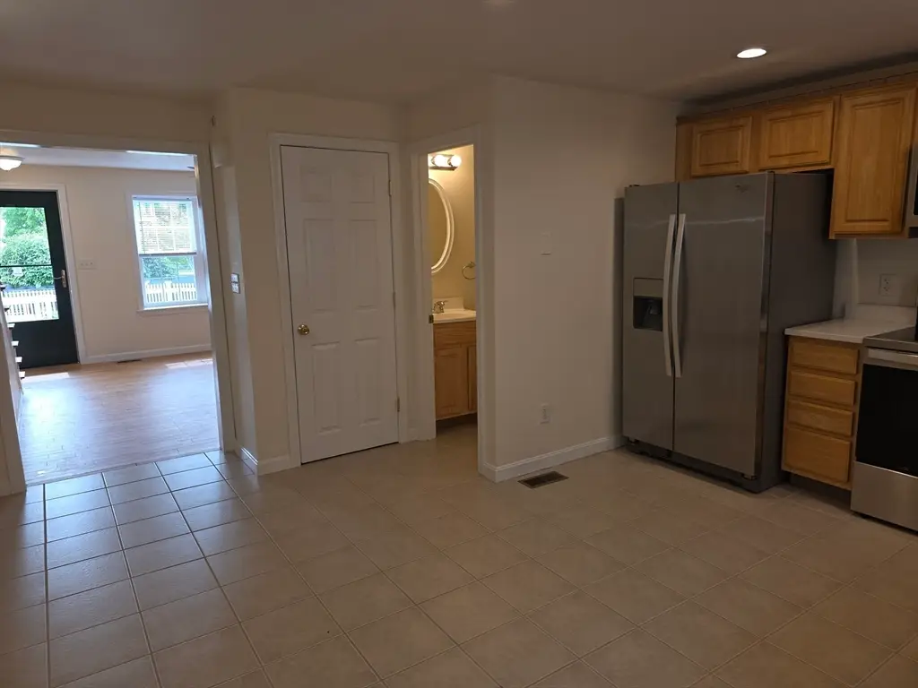 956 Warren Ave #5, Brockton, MA 02301 - #1