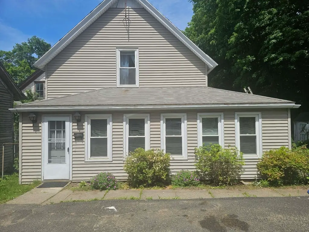 9 Spring St, Turners Falls, MA 01376 - #1