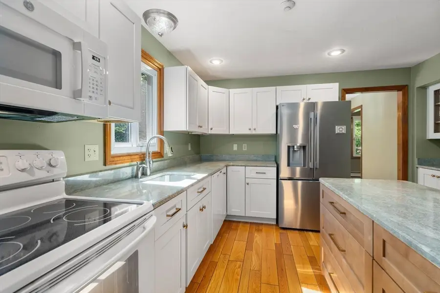 310 River Street, Leicester, MA 01524 - #3