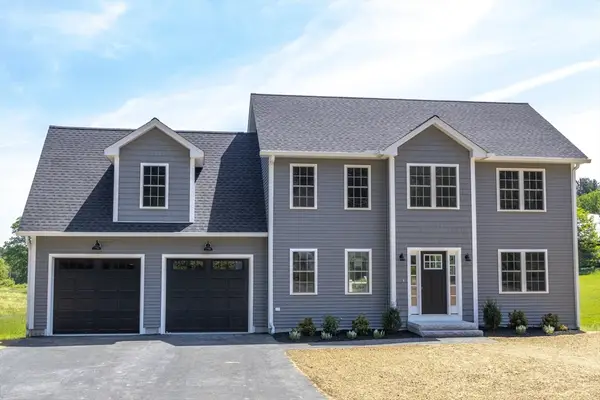 555 Neck Road, Lancaster, MA 01523