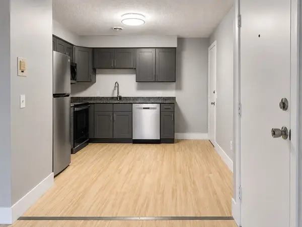 244 Mount Vernon St #9, Lawrence, MA 01843