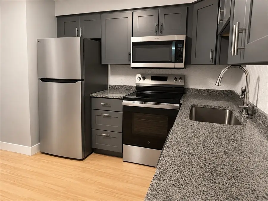 244 Mount Vernon St #9, Lawrence, MA 01843 - #2