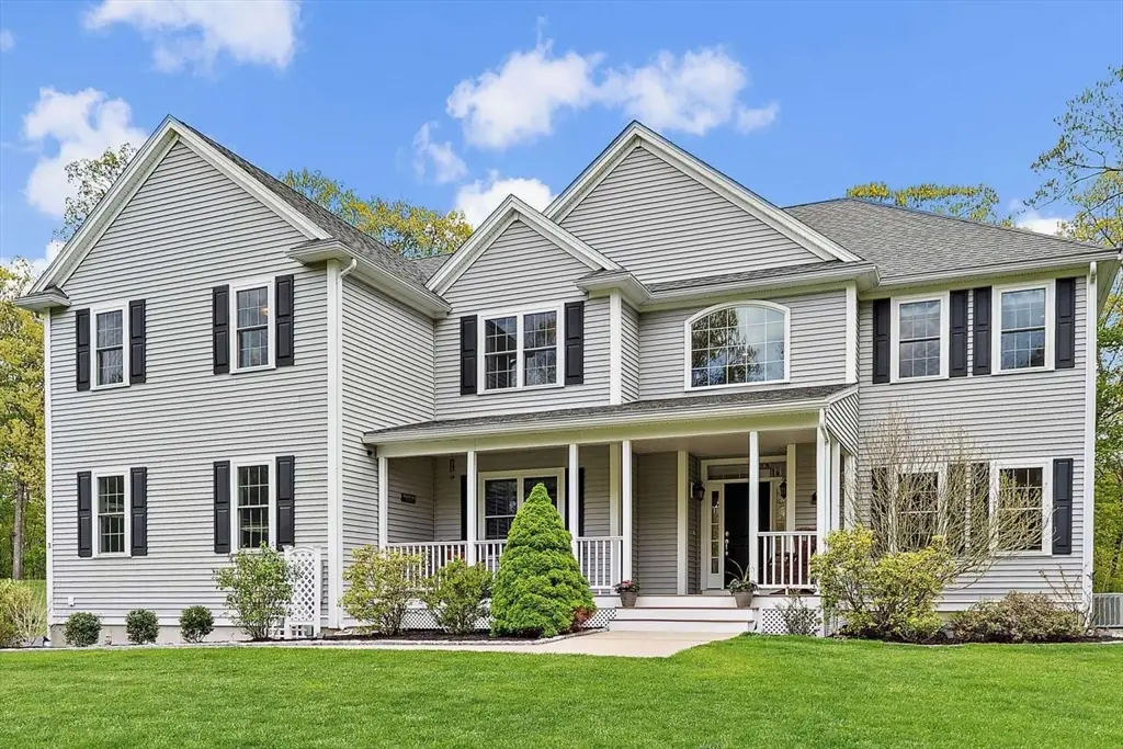 3 Notch Dr, Westford, MA 01886 - #1