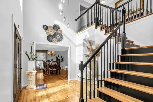 30 Johnson St, Peabody, MA 01960 - #3