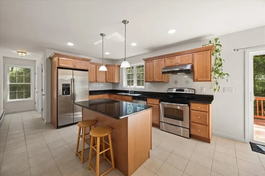 1 Village Rd, Lakeville, MA 02347 - #3