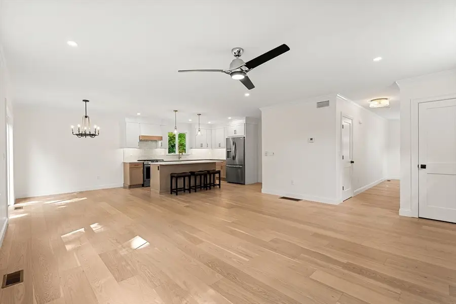 5 Ciaramitaro Ct, Gloucester, MA 01930 - #3