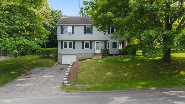 15 Mars Dr, Shrewsbury, MA 01545