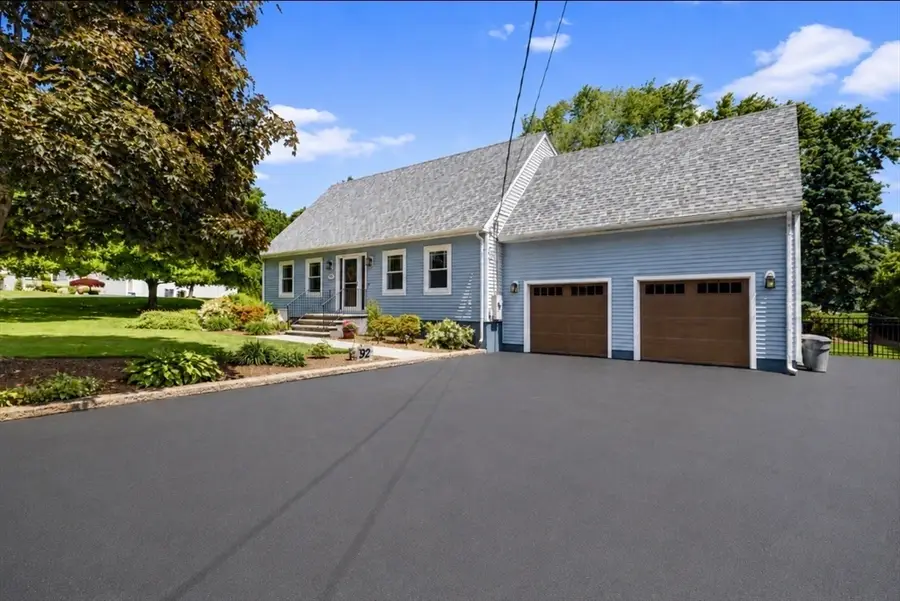 92 Everett St, Somerset, MA 02726 - #2