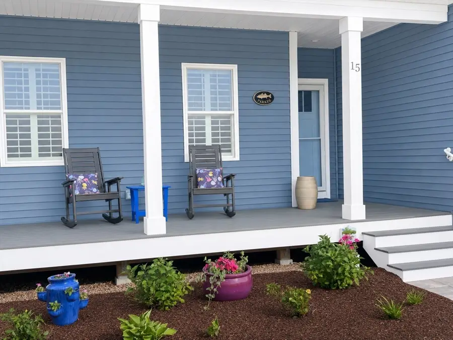 15 Beacon St, Onset, MA 02558 - #3