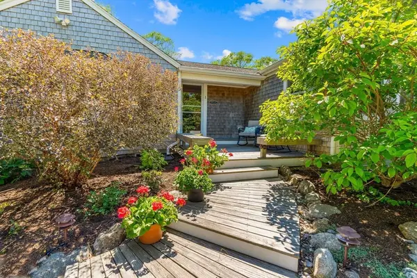 1 Cricket Lane, Yarmouth, MA 02664