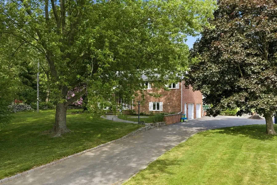 1535 Meridian St, Fall River, MA 02720 - #3