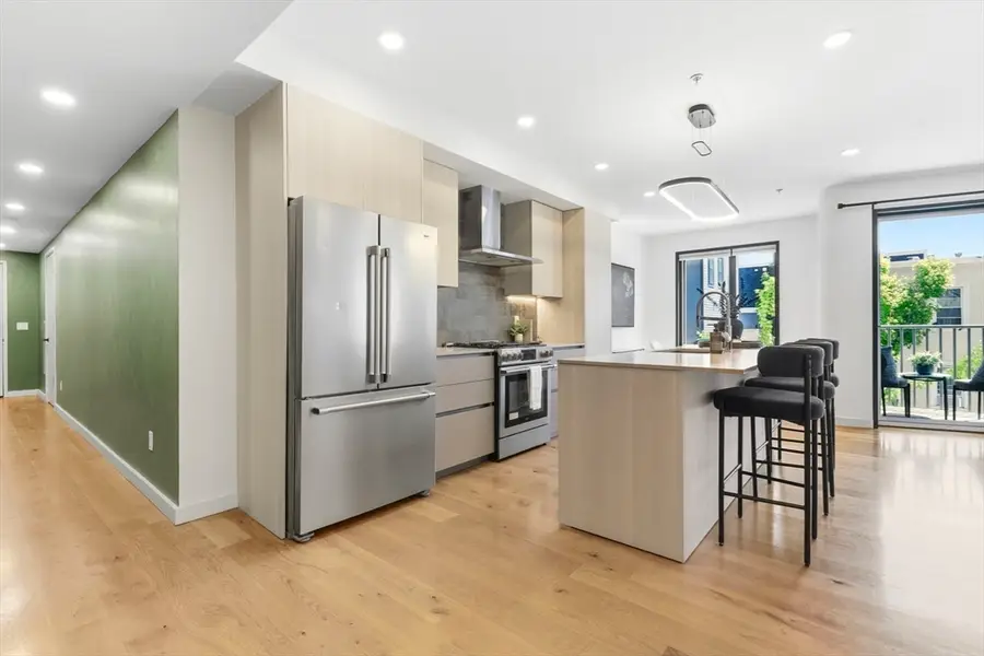 187-191 Condor St #5, Boston, MA 02128 - #3