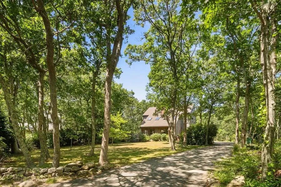 99 Old Purchase Road, Edgartown, MA 02539 - #2