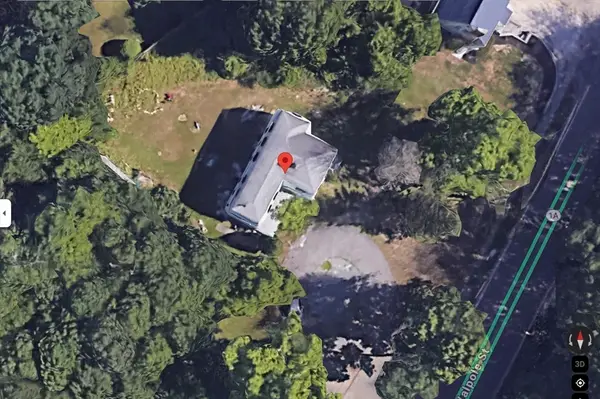 64 Main St, Walpole, MA 02081