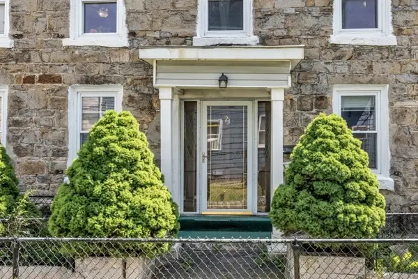 23 Ames St, Lowell, MA 01852 - #1