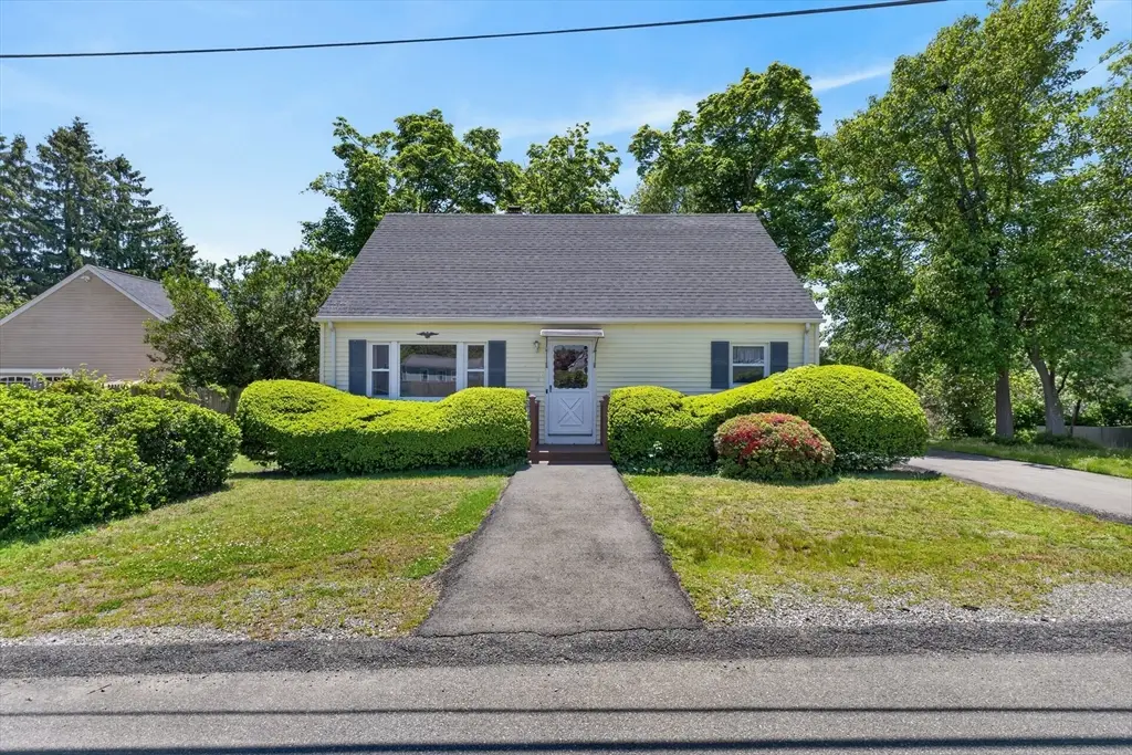 22 Myrtle Ave, Acushnet, MA 02743 - #1