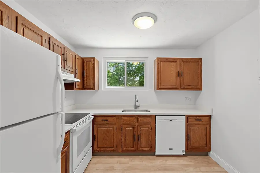 410 Fellsview Terrace #415, Stoneham, MA 02180 - #3