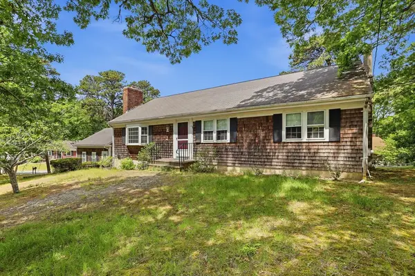 1 Aspen Rd, Harwich, MA 02645