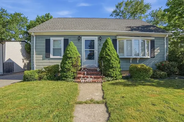 6 Guillotte Street, Acushnet, MA 02743