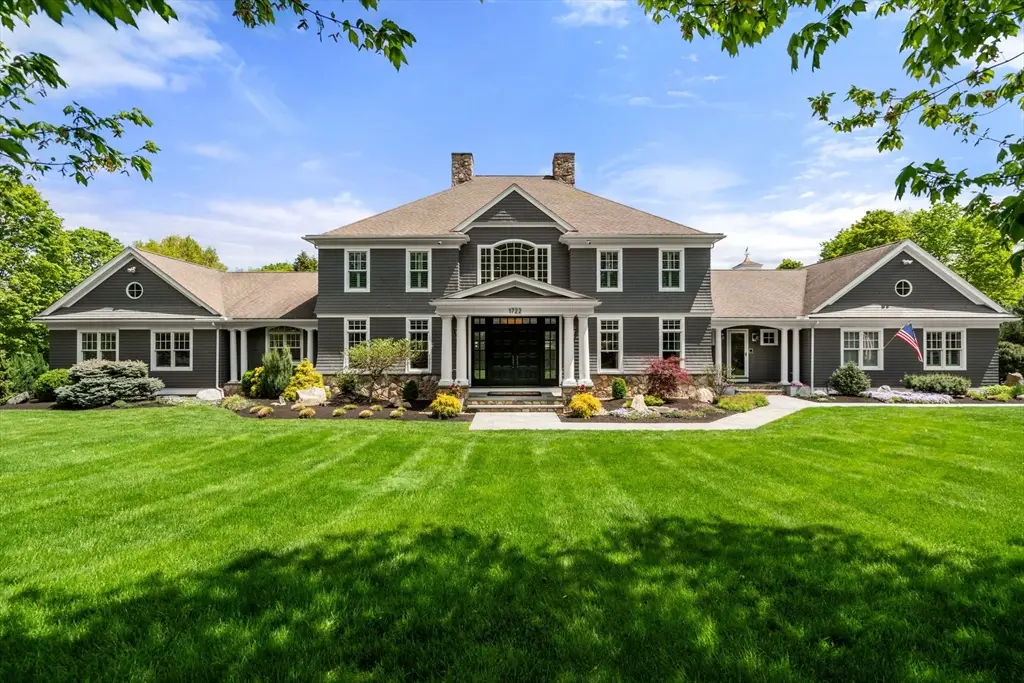1722 Monument St, Concord, MA 01742 - #1
