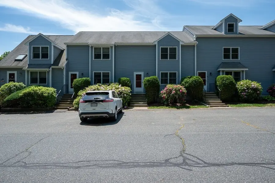15 Pinecrest Vlg #15, Hopkinton, MA 01748 - #2