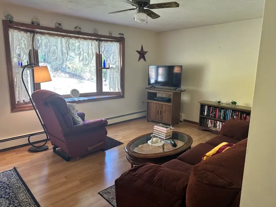 10 Pinecrest Rd #10, Uxbridge, MA 01569 - #3