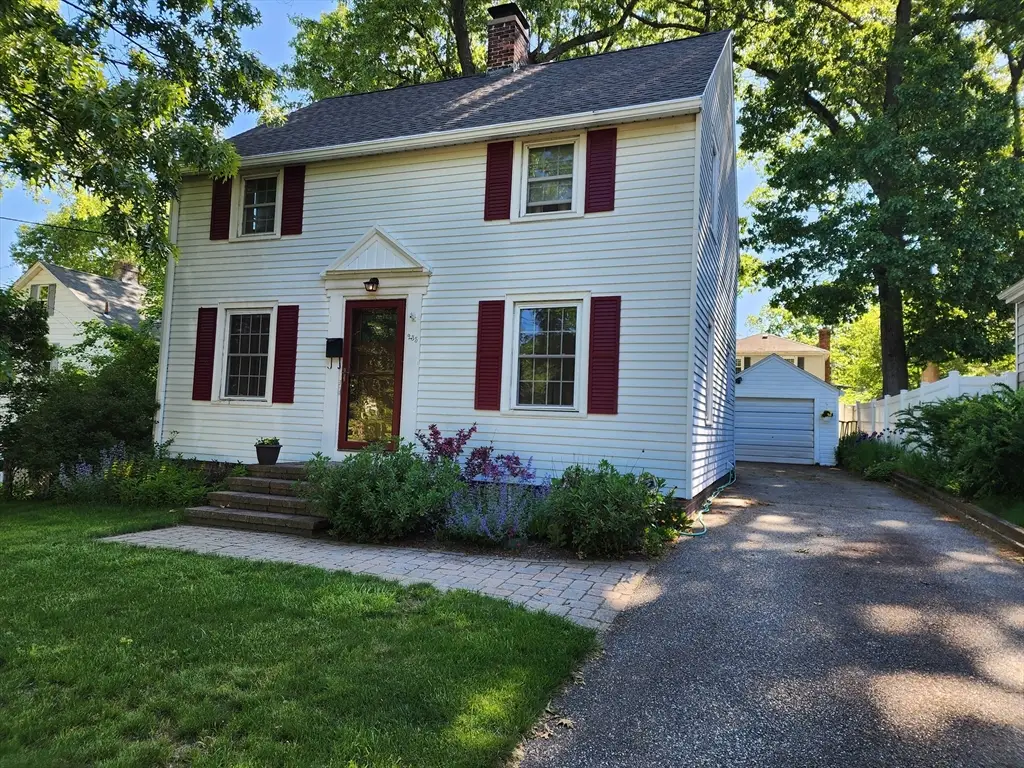 235 Chalmers St, Springfield, MA 01118 - #1