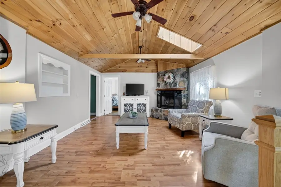 26 Oriole Street, New Bedford, MA 02745 - #3