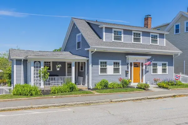 55 Gregory St, Marblehead, MA 01945