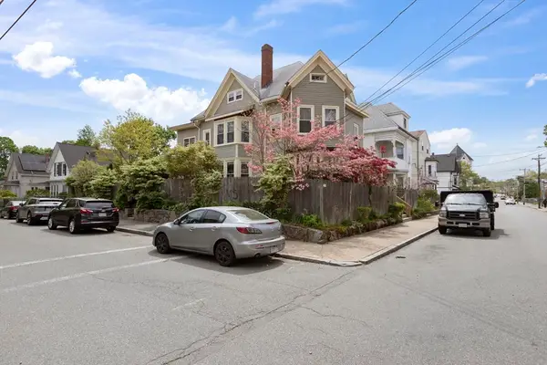 60 Market St, Brockton, MA 02301