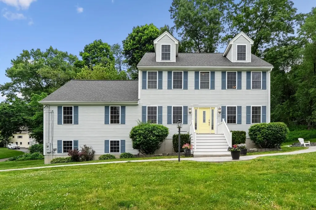 62 Coffey Ave, Haverhill, MA 01835 - #1