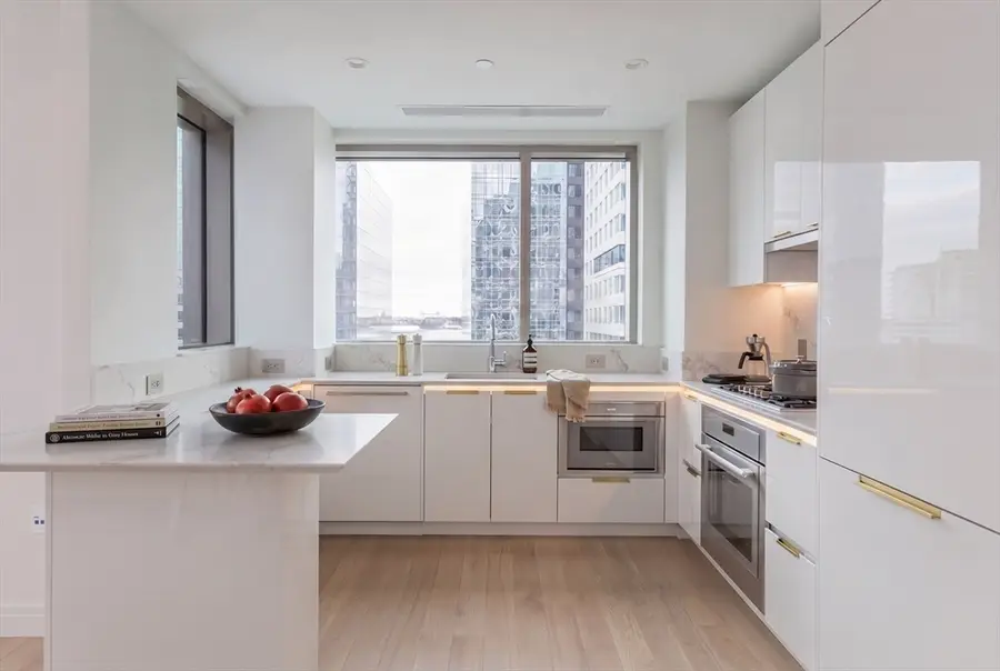 133 Seaport Blvd #902, Boston, MA 02210 - #2