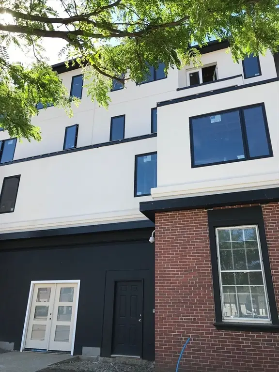 979 Main St #1, Walpole, MA 02081 - #3