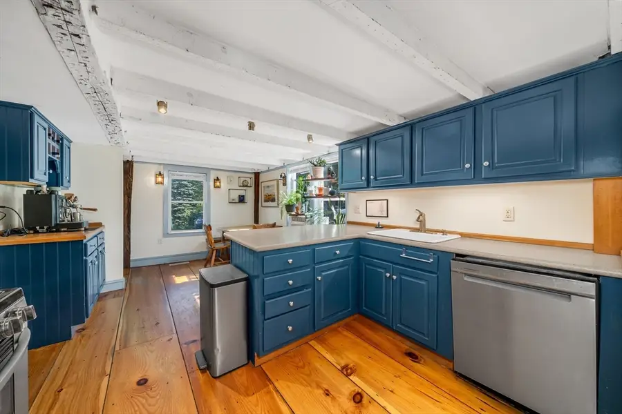 9 Kendricks Ct, Amesbury, MA 01913 - #2