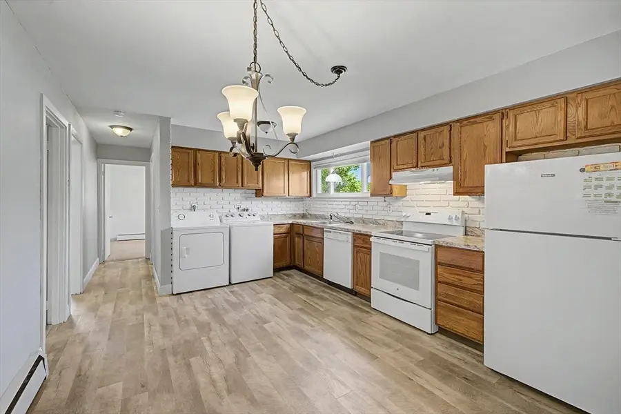 224 Greenwood Ter #224, Chicopee, MA 01022 - #3