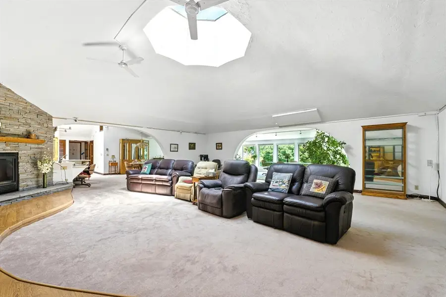 182 County Rd, Plympton, MA 02367 - #2