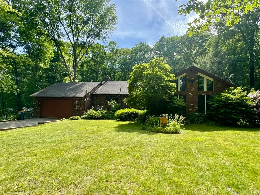 64 Number 10 Schoolhouse Rd, Charlton, MA 01507 - #1