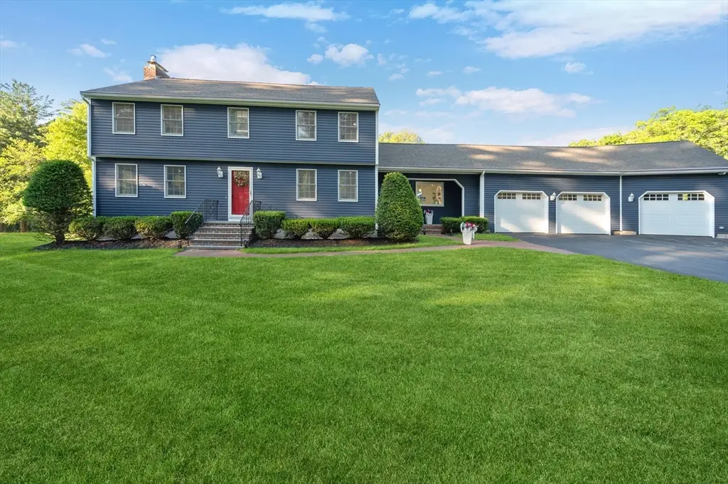 11 Lawndale Rd, Tyngsborough, MA 01879 - #1