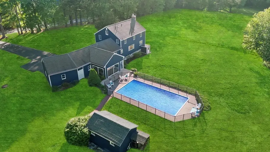 11 Lawndale Rd, Tyngsborough, MA 01879 - #2