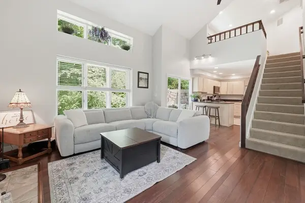13 Corey Way #13, Northborough, MA 01532