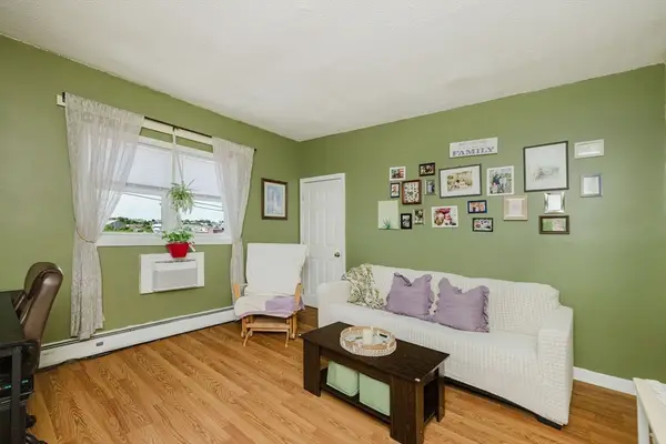 464 Bank Street #10, Fall River, MA 02720