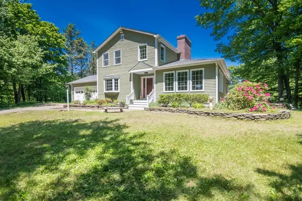 26 Briar Hill Rd, Williamsburg, MA 01096
