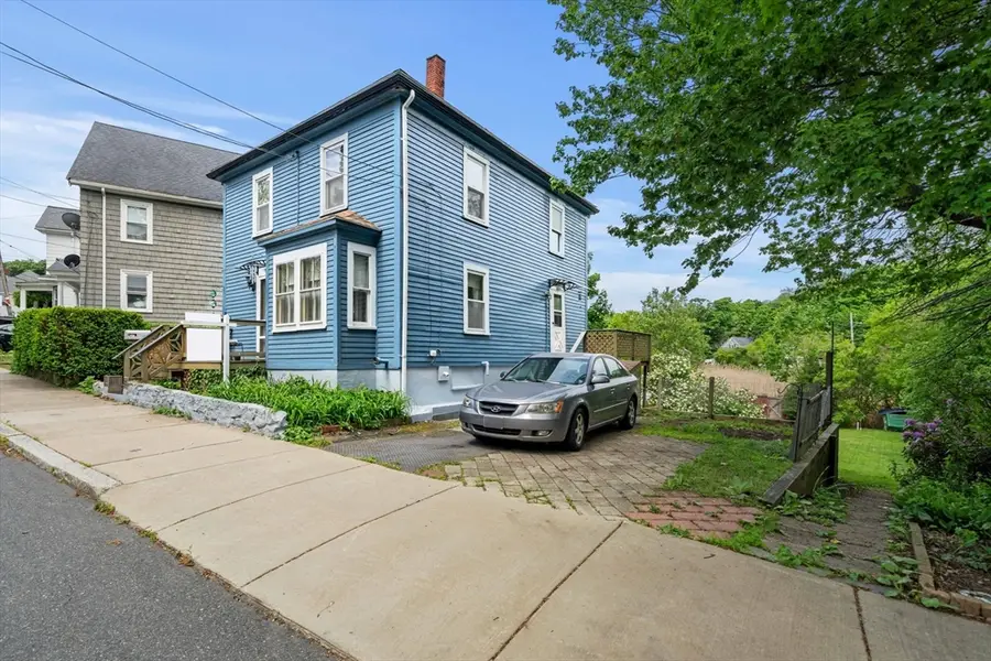 19 Greene St, Beverly, MA 01915 - #3