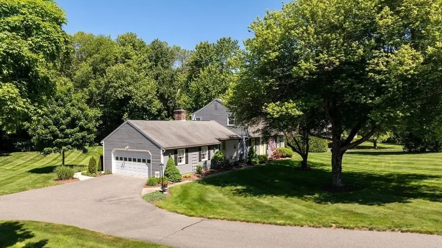 279 Main Street, Wilbraham, MA 01095 - #2