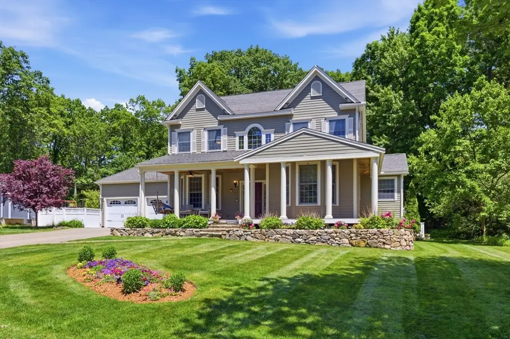 27 Boulder Dr, Burlington, MA 01803 - #1