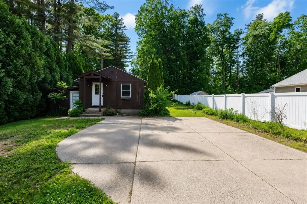 603 Alden St, Ludlow, MA 01056 - #1