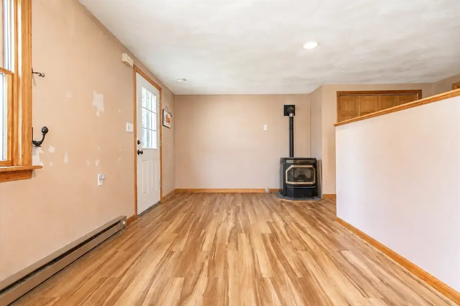 603 Alden St, Ludlow, MA 01056 - #3