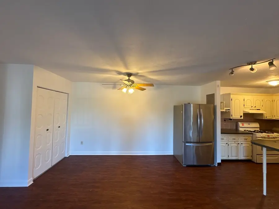 685 Oak St #5-12, Brockton, MA 02301 - #3