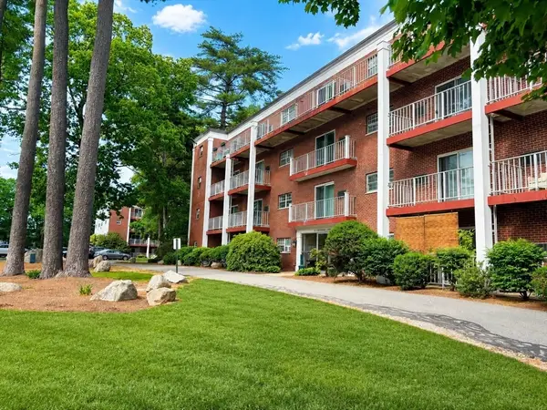 25 Greentree Lane #43, Weymouth, MA 02190